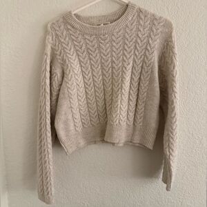 Elegant Cable Knit Sweater - Beige